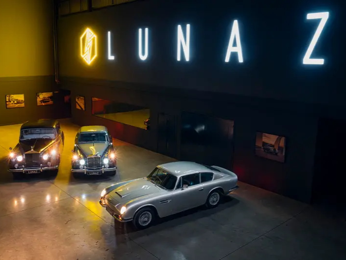 2023年阿斯顿马丁 DB6 由 LUNAZ 重新制作
