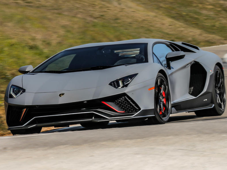 兰博基尼 Aventador Ultimae 2022年最新评测