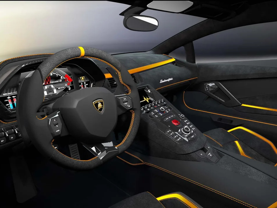 最终的兰博基尼 Aventador coupe 将与虚拟 NFT 复制品一起拍卖